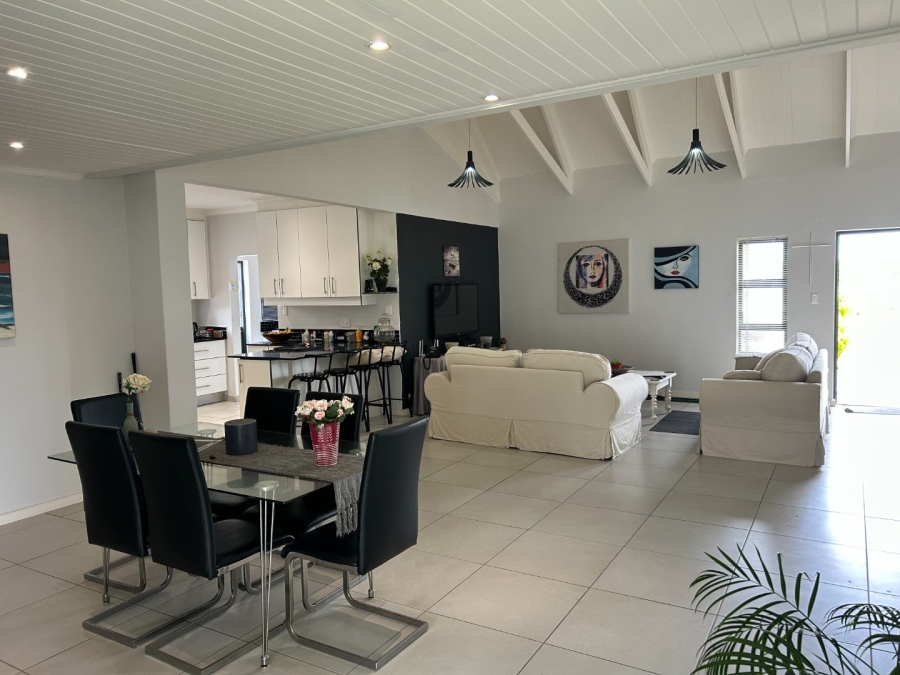 3 Bedroom Property for Sale in Blue Mountain Village Western Cape